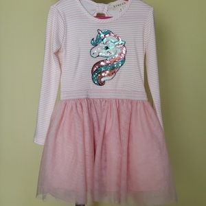 Girls dress size 4